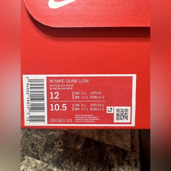 Womens Nike Dunk Size 12 - Picture 5 of 5